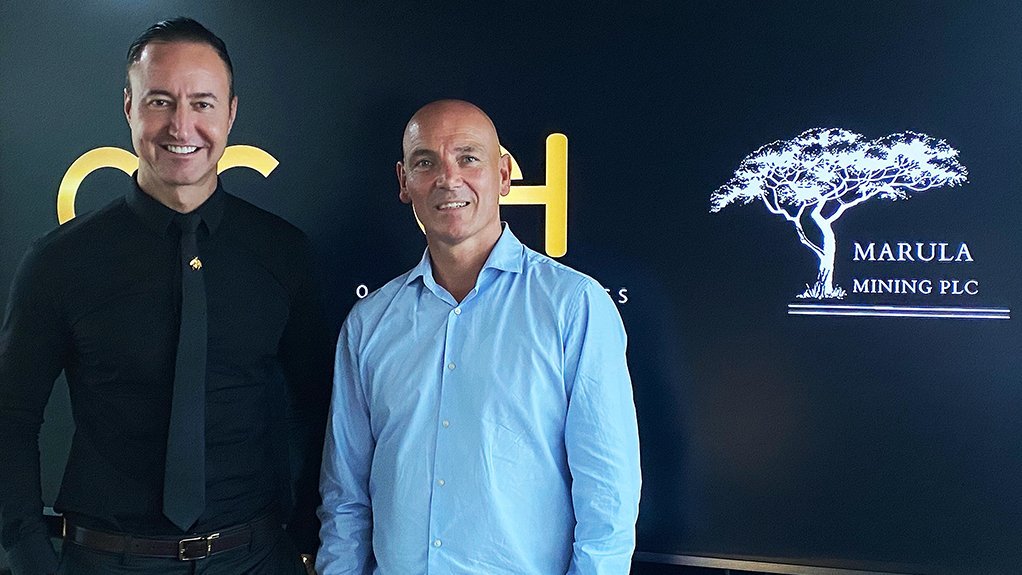 Marula CEO Jason Brewer (right) and Q Global Commodities Quinton van der Burgh.