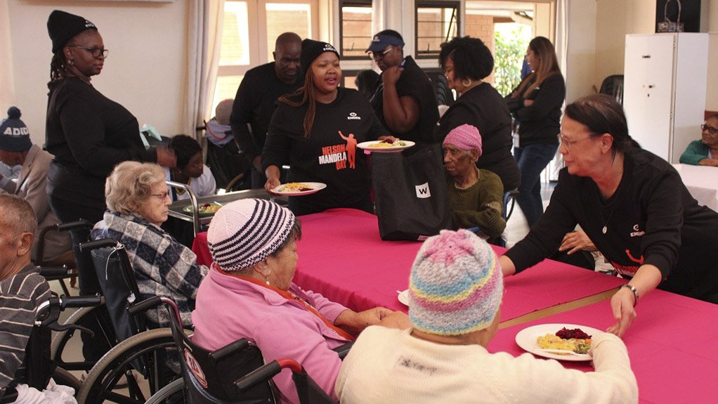 Engenites spend 67 minutes at Tafta John Dunn Old Age Home for Mandela Day