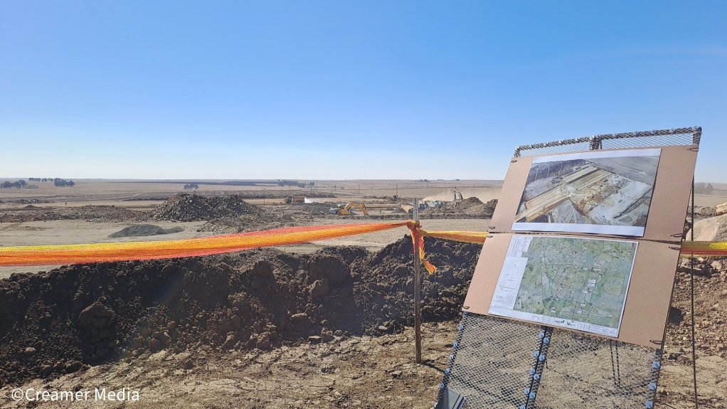 An image showing construction at Seriti Green's Emoyeni project 