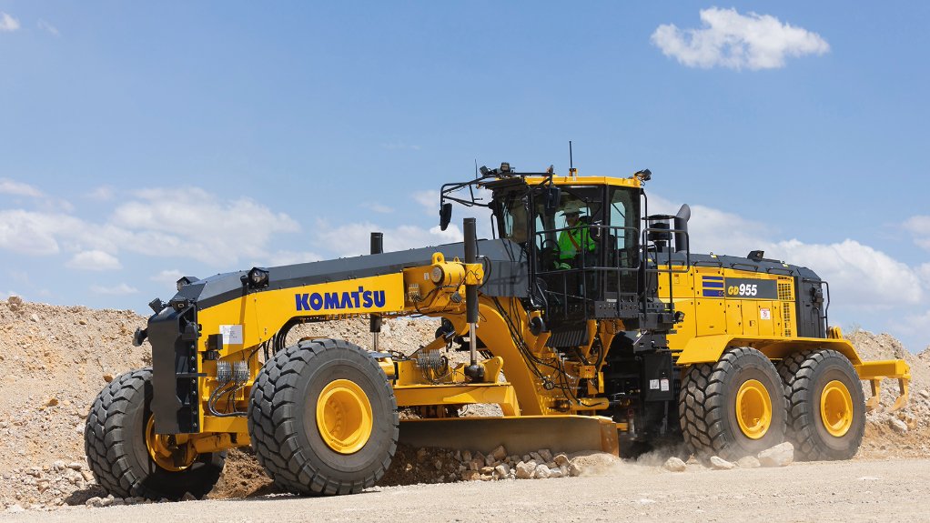 Komatsu introduces GD955-7R motor grader 