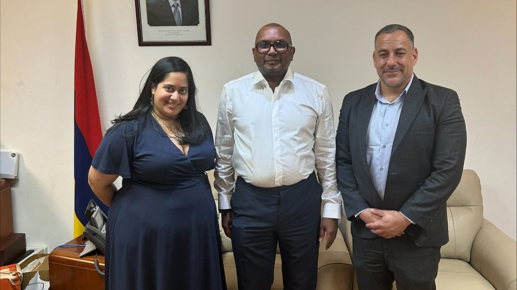 The Mauritius Minister of Finance, Dr. Renganaden Padayachy; Ms Aditi Boolell of Boolell Advisory Mauritius and Mr Jerry Botha, Managing Partner of Tax Consulting South Africa
