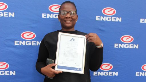 Empowering South Durban: Engen computer skills course helps secure employment for locals