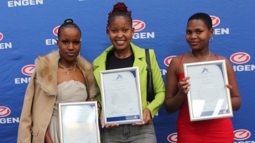 Empowering South Durban: Engen computer skills course helps secure employment for locals