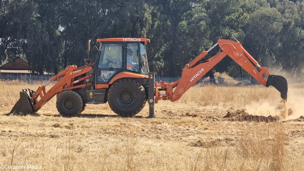 Hitachi's BX100 backhoe loader