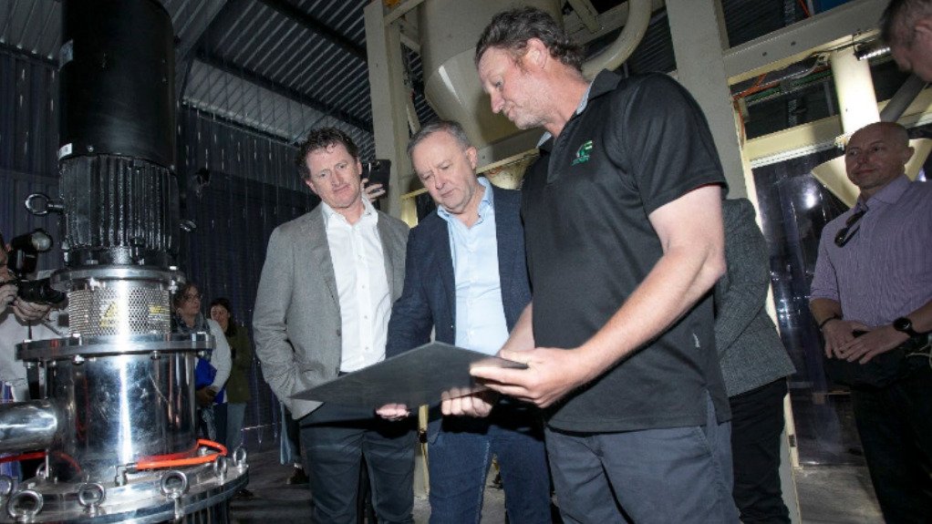 Inspecting the facility (left to right) IG6 MD and CEO Andrew Worland, with Prime Minister Anthony Albanese and Collie project manager Josh Hearse.