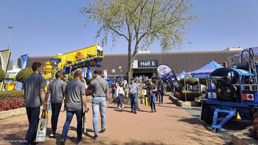 More than 950 exhibitors participated in the 2024 edition of the Electra Mining Africa exhibition, the highest number in the 52-year history of the biennial event. The showcase, which was held at the Johannesburg Expo Centre, alongside Soccer City, was hosted by Specialised Exhibitions across six giant halls, as well as outside exhibit areas. 