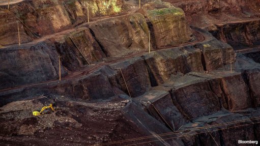 Goldman Sachs cuts Q4 iron-ore price forecast by $15/t on supply glut