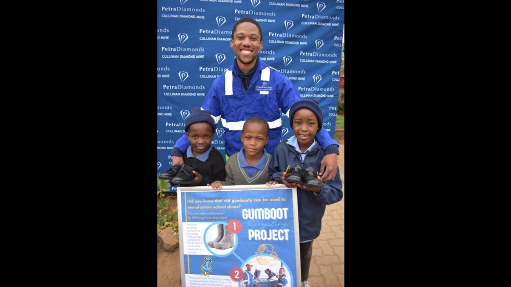 An image showing beneficiaries of Petra's Gumboot Recycling project 