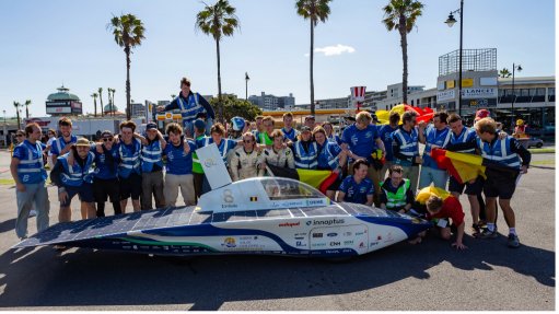 Image of the Innoptus solar team from Belgium