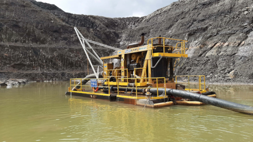 FLEXIBLE SOLUTION
The Multiflo diesel driven pontoon offers a flexible, mobile dewatering solution
