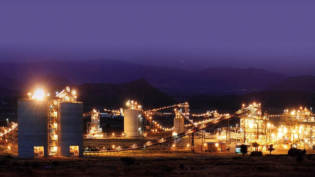 Image of Marula mine by night