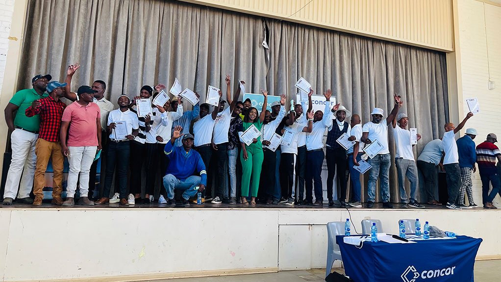 Comprehensive training was done for people from the local community on the Koruson 1 Cluster project in Noupoort, with many graduating as concrete hands and shutterhands.