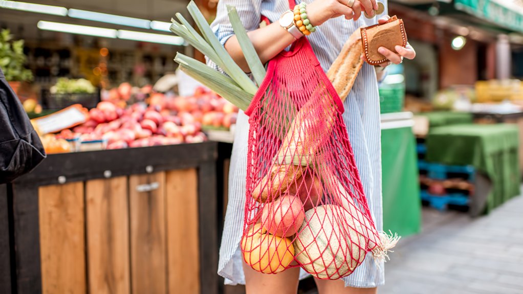 Shopping bag with veg and fruit