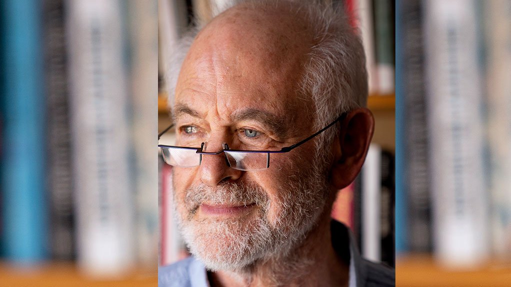 Raymond Suttner 