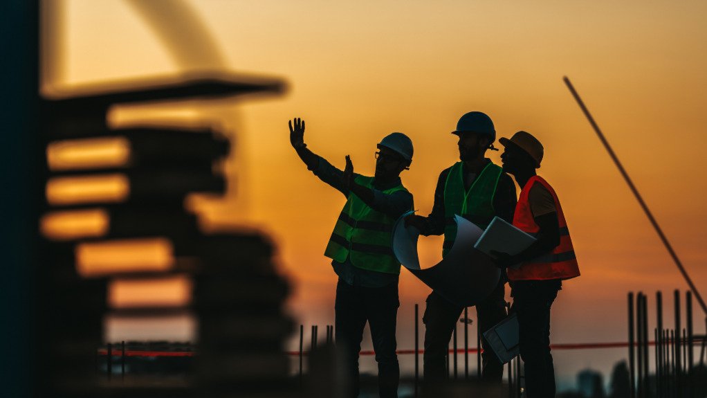 An image of project managers at a mining project