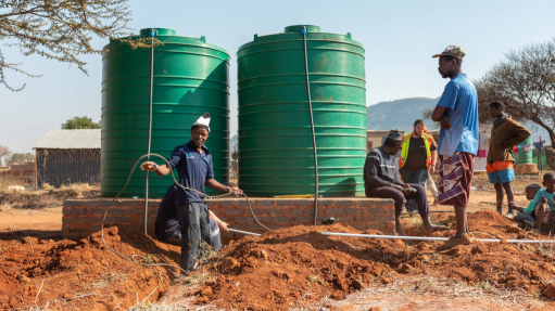 The borehole system supplies water to two 5 000-liter JoJo tanks, which provide a continuous, safe water supply to the area’s households