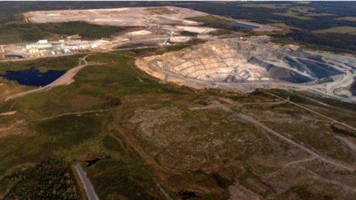 The Rainy River openpit