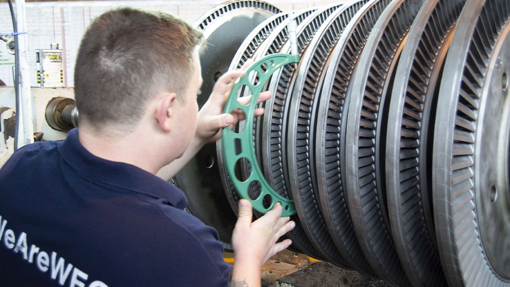 Measuring of labyrinth seals on a turbine rotor