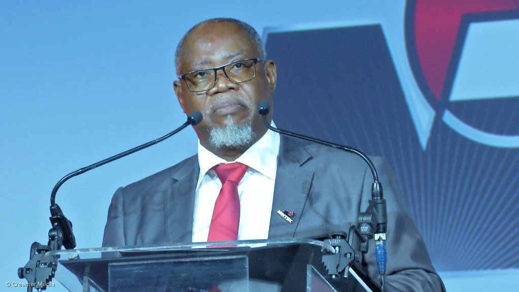 Mintek CEO Dr Molefi Motuku