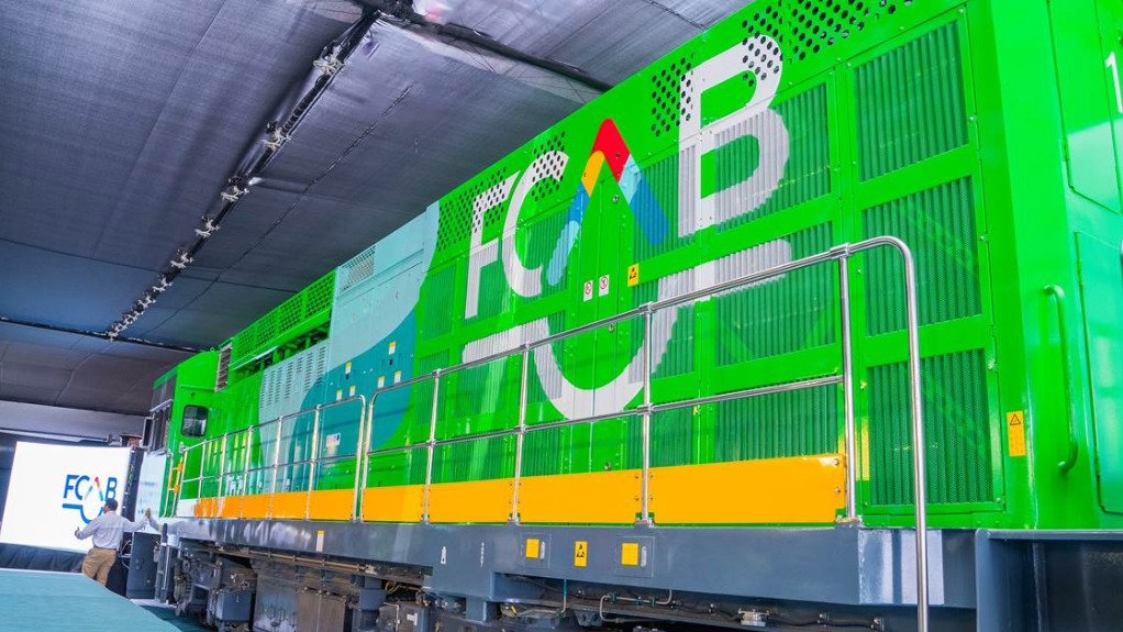 Antofagasta unveils South America's first hydrogen-powered locomotive