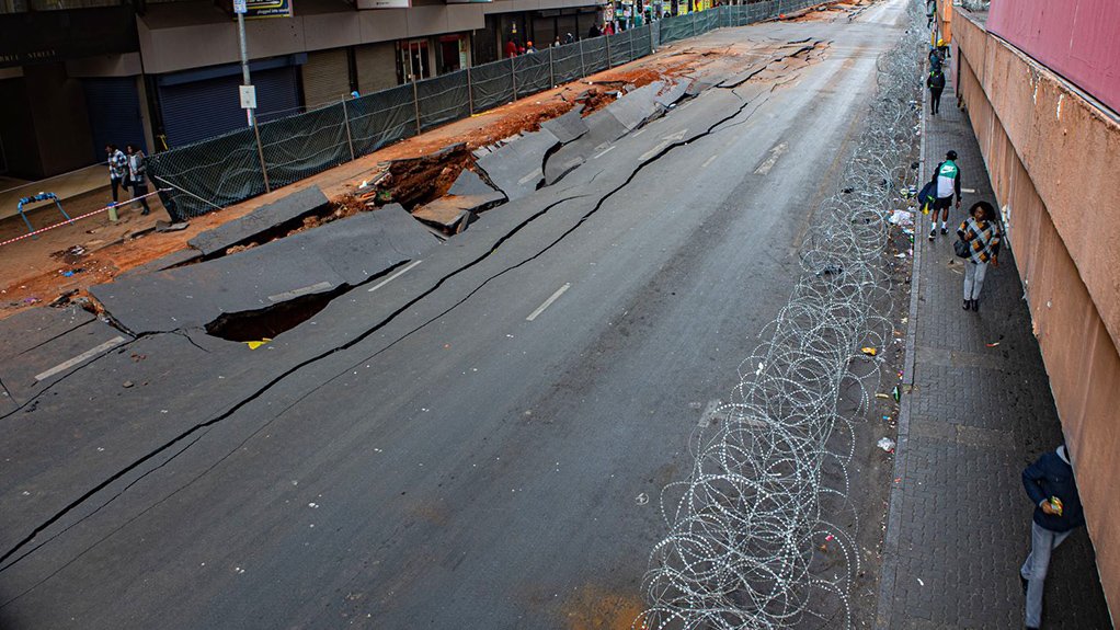 An image of the damaged Lilian Ngoyi street in Johannesburg CBD