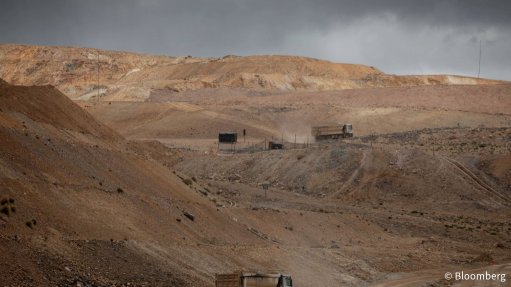 Peru votes to extend informal mining permits for six more months