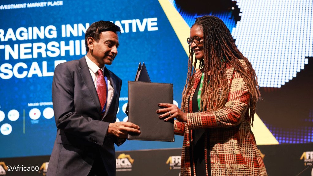 Signing ceremony on the sidelines of Africa Investment Forum Market Days 

