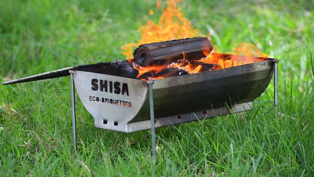 Image of a fire made using Shisa Eco-briquettes