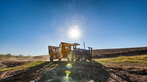 An image showing a Tongaat Hulett cane truck 