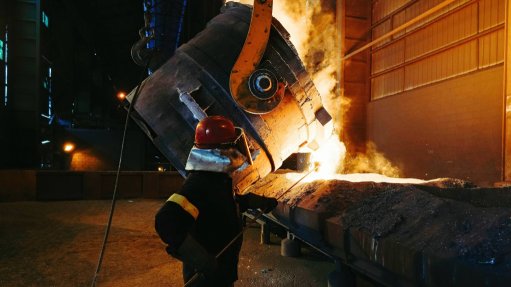 An image of metallurgical silicon production at Ferroglobe's plant in Sabón, which has three furnaces in operation