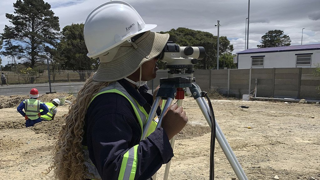 Concor, through its Conradie Park development, is empowering communities through skills and training. Here a learner is setting out for bases