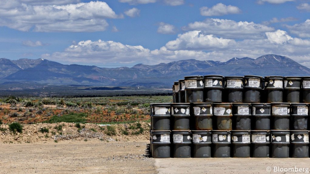 Navajo Tribe agrees to allow uranium shipments, ending six-month standoff