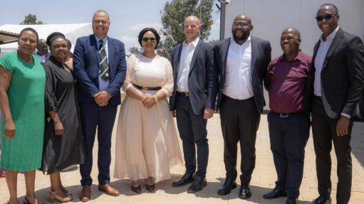 From left to right: PHC manager Midvaal sub-district Dorothy Manoto; Sedibeng District Health Services acting director Desebo Pepenene; Midvaal local municipality executive mayor Peter Teixeira; Gauteng MEC for Health Nomantu Nkomo-Ralehoko; site manager South32 Metalloys Smelter Nico Smith; Gauteng Department of Health HOD Lesiba Malotana; ward 10 Cllr Tumelo Mokhomo and head of stakeholder relation South32 Africa Dr Oupa Nkagisang