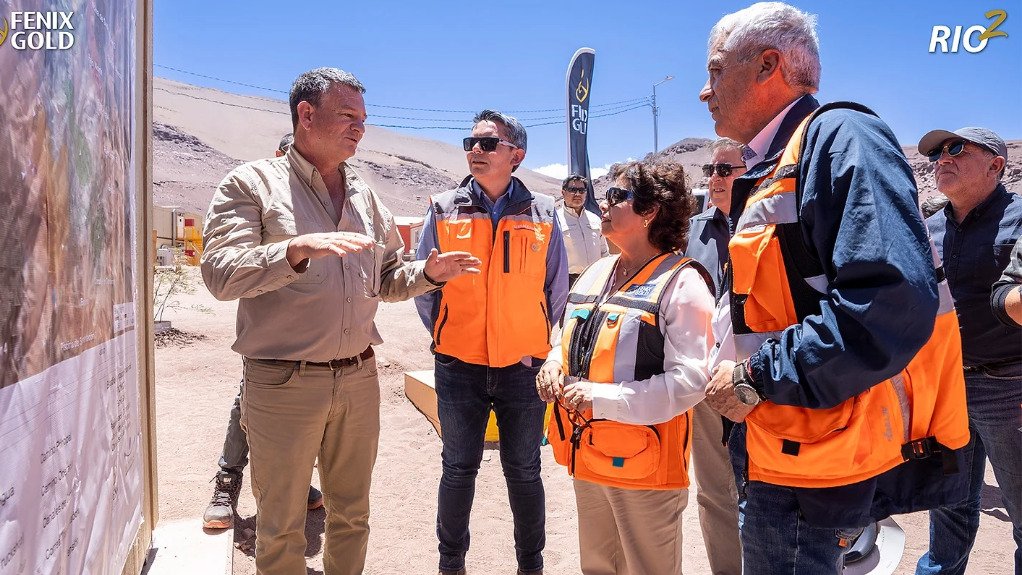 Rio2 CEO Andrew Cox and mining and regional authorities at a ceremony marking the start of construction of the  Fenix mine.