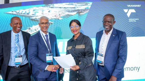 Pictured at the signing of the terminal operator agreement for the country's first LNG import terminal at the Port of Richards Bay were (from left to right) Zululand Energy Terminal’s Sibongiseni Khathi and Oliver Naidu, alongside TNPA’s Phyllis Difeto and Transnet’s Solly Letsoalo.