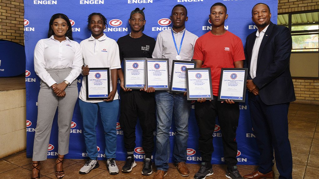 Top Gauteng Achievers Shoot the lights out at Engen Maths & Science School Awards