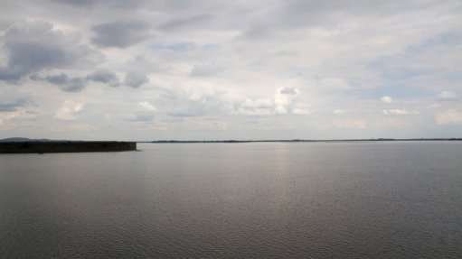 Image of section of Vaal dam wall