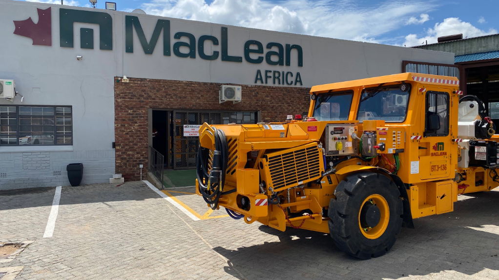 MASSIVE DEPLOYMENT
MacLean has deployed more than 100 battery-electric mining vehicles in North America, with more than 500 000 operating hours amassed