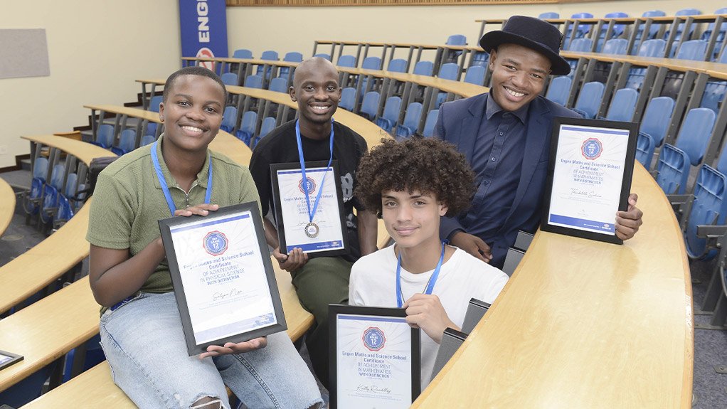 Engen awards 131 bursaries as Engen Maths & Science School matrics achieve record 98% pass rate