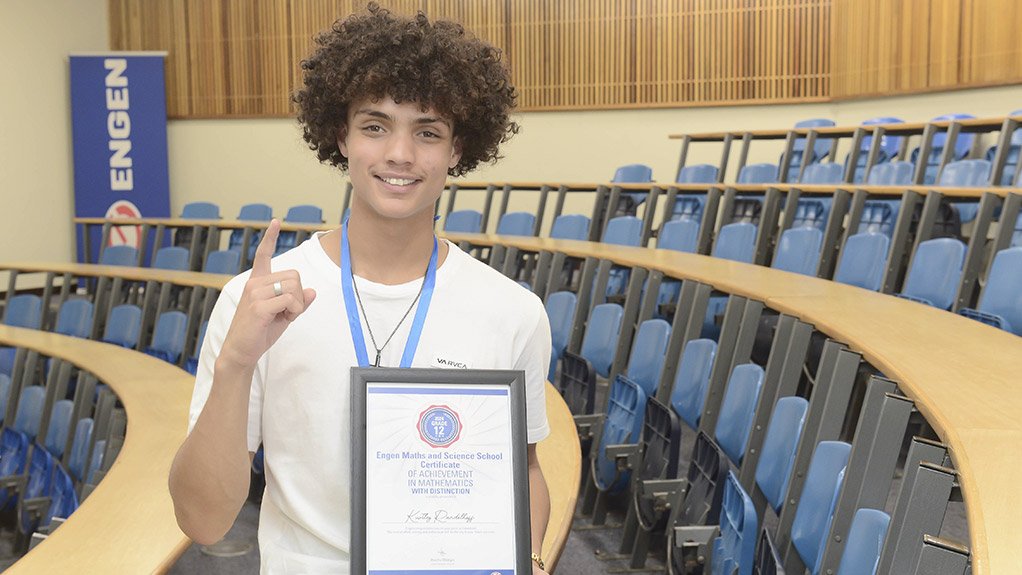 Engen awards 131 bursaries as Engen Maths & Science School matrics achieve record 98% pass rate