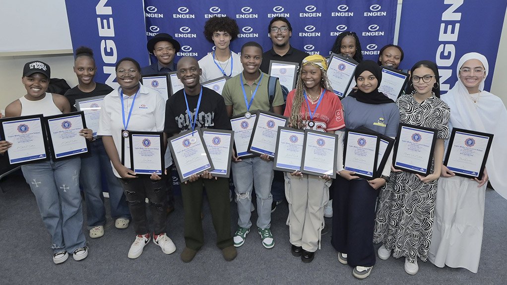 Engen awards 131 bursaries as Engen Maths & Science School matrics achieve record 98% pass rate