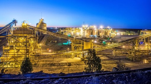 The Old Highway project is about 40 km from the Plutonic processing plant (pictured).