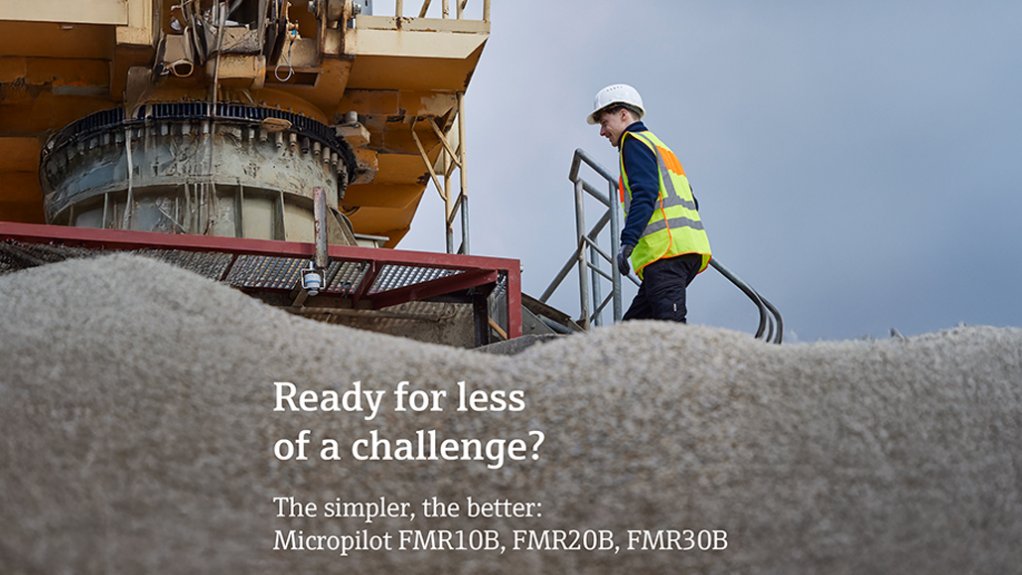 The simpler, the better: Measuring devices  for level measurement with best-in-class  simplicity and the highest efficiency