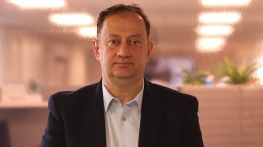 Menar MD Vuslat Bayoglu.