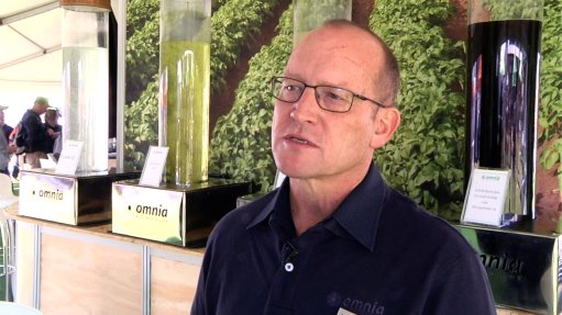 Omnia Nutriology marketing director Louis Strydom talks to Engineering News at Nampo 2025 in Bothaville