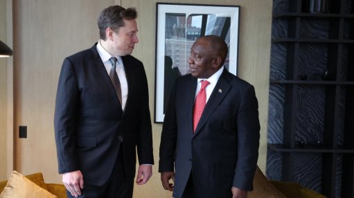 Starlink owner Elon Musk & President Cyril Ramaphosa 