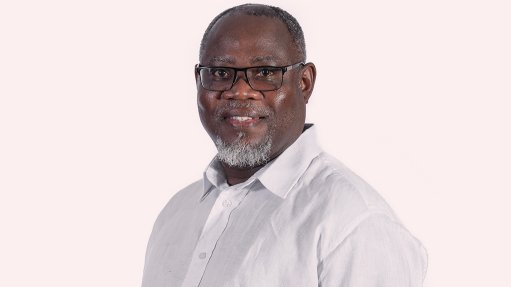 An image of Mintek CEO Dr Molefi Motuku 