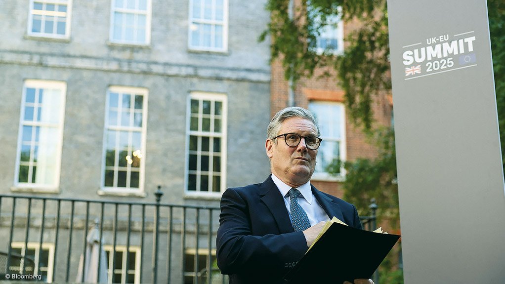 POST-BREXIT RESET: British Prime Minister Keir Starmer has described the UK’s recent agreement with the European Union as an historic turning of the page. It follows the fraught and damaging period that arose after the UK voted for and then implemented ‘Brexit’. “It’s time to look forward,” Starmer said when announcing the deal, adding that it was also time to “move on from the stale old debates and political fights”. Photograph: Bloomberg
