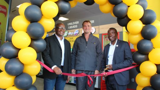 CSIR Hosted Programme Impact area manager Bongani Memela; Sonke founder and MD Eben de Jongh; and DSTI deputy director-general of socioeconomic innovation partnerships Dr Mmboneni Muofhe