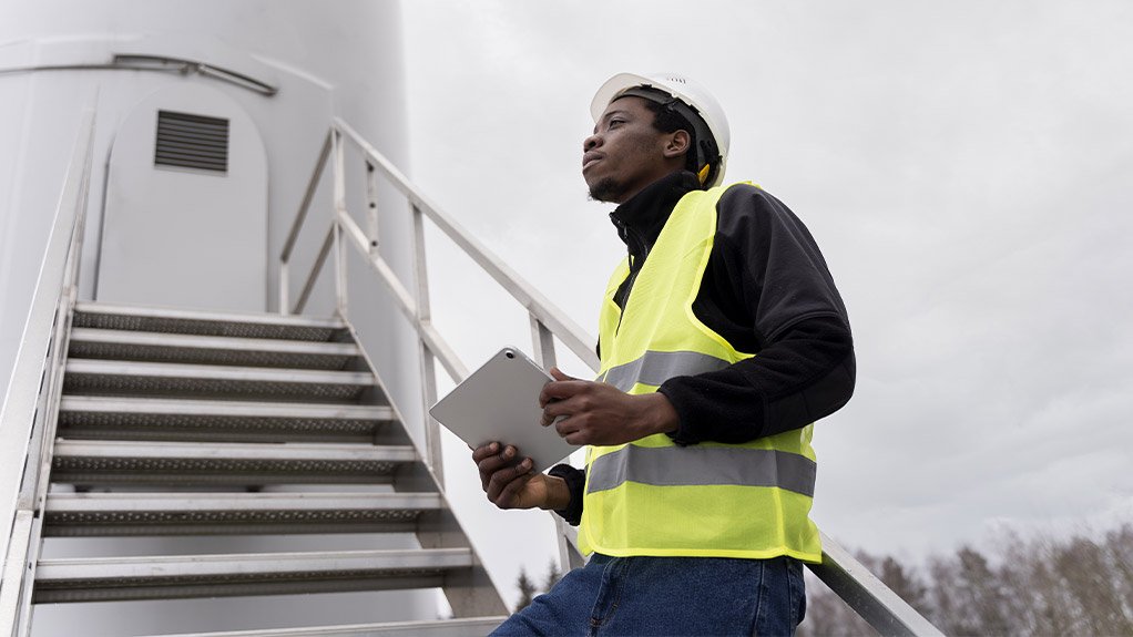 In safety-critical industries, real-time communication isn’t a luxury – it’s a life-saving tool